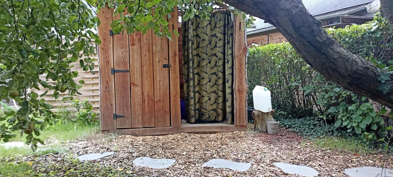 L'Echappee Au Jardin, Yourte Bucolique Godinne Exterior photo